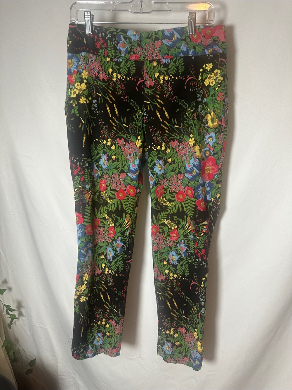 Soft Surroundings Black Floral Stretch pants with Multicolor Blooms
